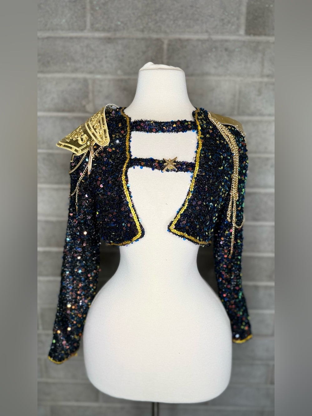 K-Pop Inspired Sequin Cropped Jacket Gold Shoulder Detail S/M